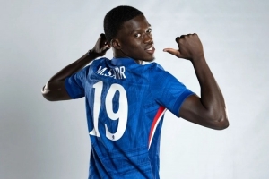 薩爾：把范迪克視作標(biāo)桿但風(fēng)格更像科納特 切爾西能戰(zhàn)勝巴黎