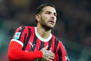 記者：利雅得新月持續(xù)示好特奧，但特奧還在等待歐洲球隊的報價