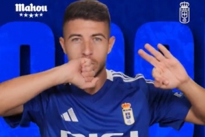 神人！波爾蒂略助皇家?jiàn)W維耶多升上西甲，踢5年西乙皆隨球隊(duì)升級(jí)