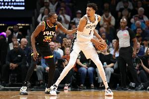 和偶像當(dāng)隊友？文班談KD：我是他的粉絲 他的比賽影響了我的一生