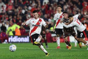 皇馬未來4500萬新援！17歲馬斯坦托諾全場數(shù)據(jù)：射正2次觸球54次