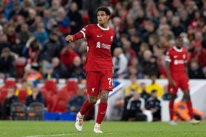 記者：藥廠正與利物浦敲定寬薩轉(zhuǎn)會(huì)細(xì)節(jié)，協(xié)議中將包含回購(gòu)條款