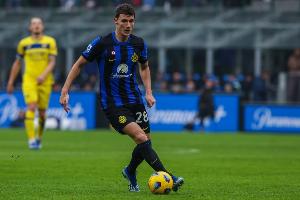 記者：帕瓦爾缺戰(zhàn)浦和紅鉆是因為腳踝受傷