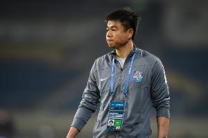 津媒：于根偉罕見嚴(yán)厲批評球隊，津門虎抵達(dá)上海后立即冒雨訓(xùn)練