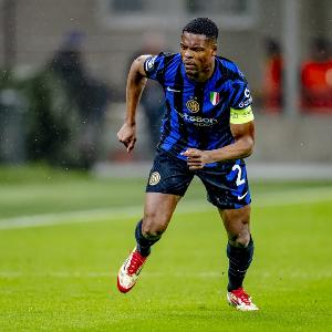 都體：鄧弗里斯已隨隊(duì)合練康復(fù)在望，恰20及弗拉泰西將努力復(fù)出