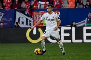 開場10分鐘內(nèi)被罰下，阿森西奧成2021年1月10日以來皇馬首人