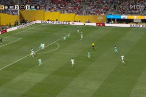 梅開二度！京多安殺入禁區(qū)趟過2人挑射破門，曼城4-0領(lǐng)先艾因