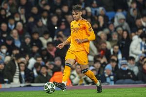 1960年以來，勞爾-阿森西奧成俱樂部洲際比賽最早被罰下球員