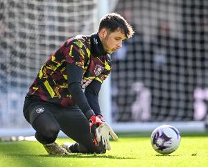 羅馬諾：紐卡商談引進伯恩利門將特拉福德，球員上賽季45場丟16球