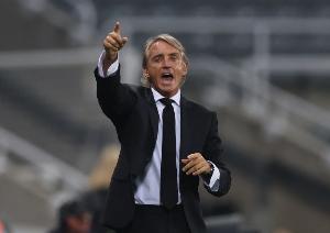 媒體人：執(zhí)教成年國足壓力大小牌教練帶不了 請曼奇尼是癡心妄想