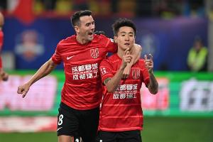 足球報(bào)：已有爭(zhēng)冠區(qū)俱樂(lè)部對(duì)周定洋很感興趣，球員表態(tài)愿留在蓉城