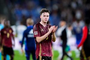 意媒：布萊頓積極推動(dòng)引進(jìn)德庫耶佩，米蘭和羅馬需先賣人才能引進(jìn)