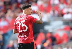 記者：盡管費(fèi)內(nèi)巴切感興趣，但目前尤文是最接近桑喬的俱樂部