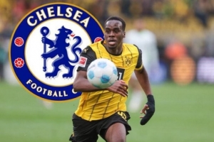 要價(jià)6500萬歐！記者：切爾西與多特談吉滕斯仍未達(dá)協(xié)議 數(shù)隊(duì)有意