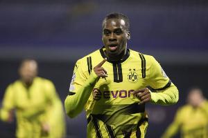 德天空：藍(lán)軍越來(lái)越接近與多特談妥吉滕斯轉(zhuǎn)會(huì)，目前沒(méi)有球隊(duì)截胡