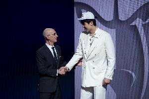 楊瀚森是小約基奇？開拓者GM：很多大個(gè)子沒有這樣的出色傳球能力