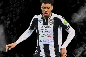 官方：烏迪內(nèi)斯買斷梅斯中場(chǎng)亞瑟-阿塔&簽約4年，據(jù)悉費(fèi)用800萬(wàn)歐