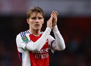 郵報(bào)：厄德高將起訴兩家媒體暴露自己隱私，此前記者干擾其婚禮