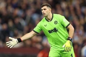 4500萬(wàn)！鏡報(bào)：切爾西可能4500萬(wàn)鎊簽大馬丁，但球員傾向去曼聯(lián)