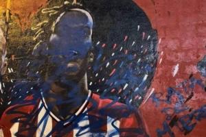 恨之入骨？畢巴昨晚發(fā)尼科壁畫(huà)修復(fù)，今早再次被毀+噴字“老鼠”