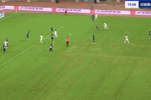 蓉城2-2追平三鎮(zhèn)！德爾加多傳中造點，韋世豪點射破門