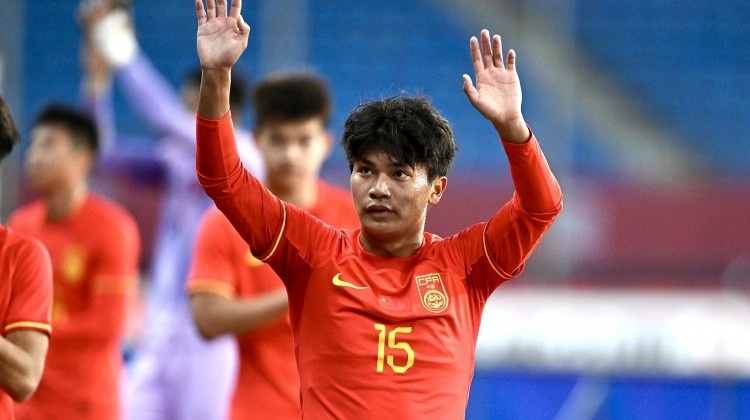 勝算幾何?年輕化國(guó)足東亞杯將踢日韓+中國(guó)香港，目標(biāo)保三爭(zhēng)二