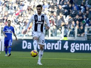 記者：法里奧利正接近波爾圖帥位，他可能引進(jìn)尤文后衛(wèi)魯加尼