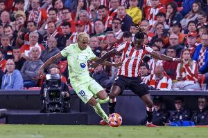 記者：巴薩計劃本周五付尼科解約金，并拒絕在合同中加入注冊條款