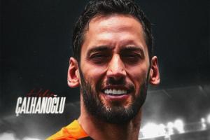 記者：曼聯(lián)也聯(lián)系了恰爾汗奧盧經(jīng)紀人 加拉塔薩雷最多報價1500萬