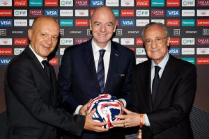 在比賽前，皇馬主席弗洛倫蒂諾、尤文CEO和因凡蒂諾進(jìn)行了合影