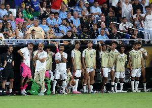 郵報(bào)：世俱杯意外止步16強(qiáng)，曼城全隊(duì)賽后感到震驚和難以置信