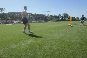 馬奎爾社媒曬霍伊倫訓(xùn)練視頻：看起來狀態(tài)不錯