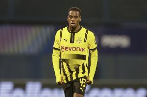 里肯：沒(méi)讓吉滕斯比賽是他在談轉(zhuǎn)會(huì)，但現(xiàn)在交易還沒(méi)定數(shù)