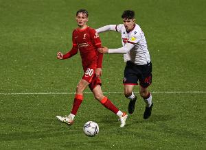 泰晤士：布拉加準(zhǔn)備加大力度簽利物浦中場莫頓，另有多隊對他有意