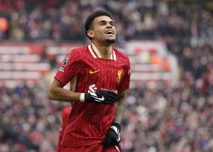 電訊報：迪亞斯的薪資并不高 利物浦除非收巨額報價否則不放人