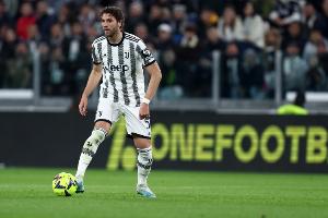 洛卡特利：踢皇馬我們已經(jīng)盡全力 對(duì)曼城我們太被動(dòng)讓他們太輕松