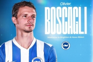 身價(jià)2000萬(wàn)歐！官方：布萊頓簽下27歲法國(guó)后衛(wèi)博斯卡利，簽約五年