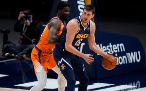 約基奇生涯常規(guī)賽交手艾頓11勝4負(fù) 季后賽交手3勝6負(fù)