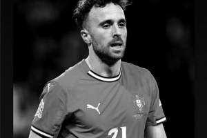 范尼社媒哀悼若塔：??