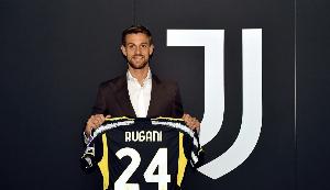 意媒：魯加尼對(duì)陣皇馬表現(xiàn)穩(wěn)健，尤文可能留下他