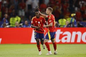 阿斯：巴薩更衣室對尼科續(xù)約也很震驚，他們和親友說尼科會(huì)加盟