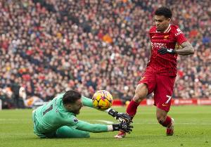 每體：若塔悲劇令巴薩很難再引進(jìn)迪亞斯，預(yù)計(jì)將考慮拉什福德