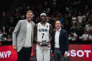 救贖！美國(guó)場(chǎng)均凈勝39分重奪U19世青賽桂冠 明年?duì)钤鬅釘孬@MVP