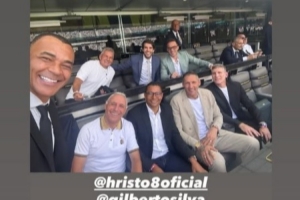 群星云集，卡卡、巴喬、皮耶羅、馬特拉齊等人觀戰(zhàn)世俱杯