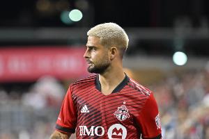 意媒：因西涅想加盟拉齊奧與薩里重聚，暫未回應(yīng)紫百合和帕爾馬