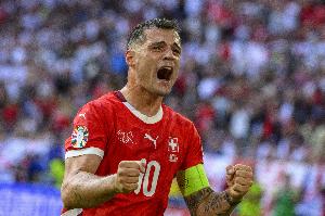 米體：道格拉斯或加盟西漢姆，尤文關(guān)注扎卡、比蘇馬和安德雷