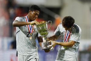 ??鈴木彩艷上屆東亞杯踢國足枯坐板凳 如今身價(jià)2000萬&穩(wěn)坐主力