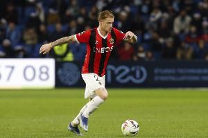 意媒：布朗被截胡后，米蘭關注尼斯邊衛(wèi)梅爾文-巴德