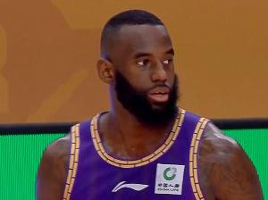 衛(wèi)冕冠軍？桑普森有可能加入冠軍球隊(duì) 媒體人曬出其對陣廣廈圖片