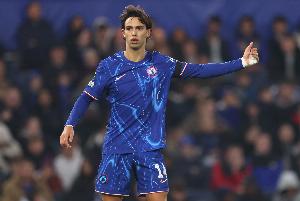 葡媒：C羅說(shuō)服菲利克斯加盟利雅得勝利，能提升國(guó)家隊(duì)鋒線(xiàn)默契